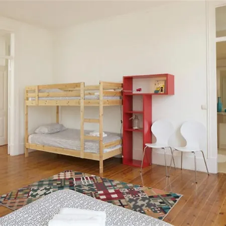 Διαμέρισμα Charming 3 Bedroom In