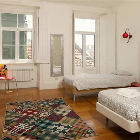 Charming 3 Bedroom In 아파트 *